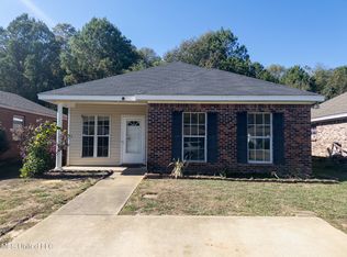 126 Cedar Brook Dr, Pearl, MS