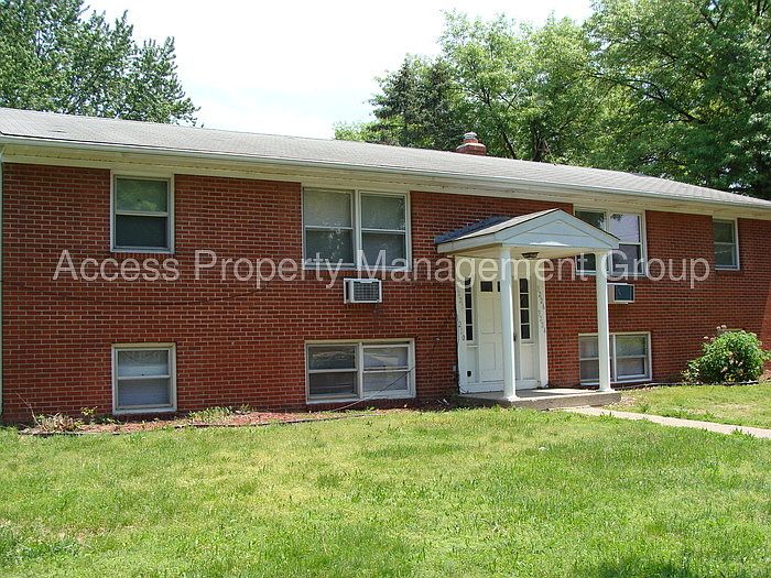 1st image of 3226 Marshall Ave SE