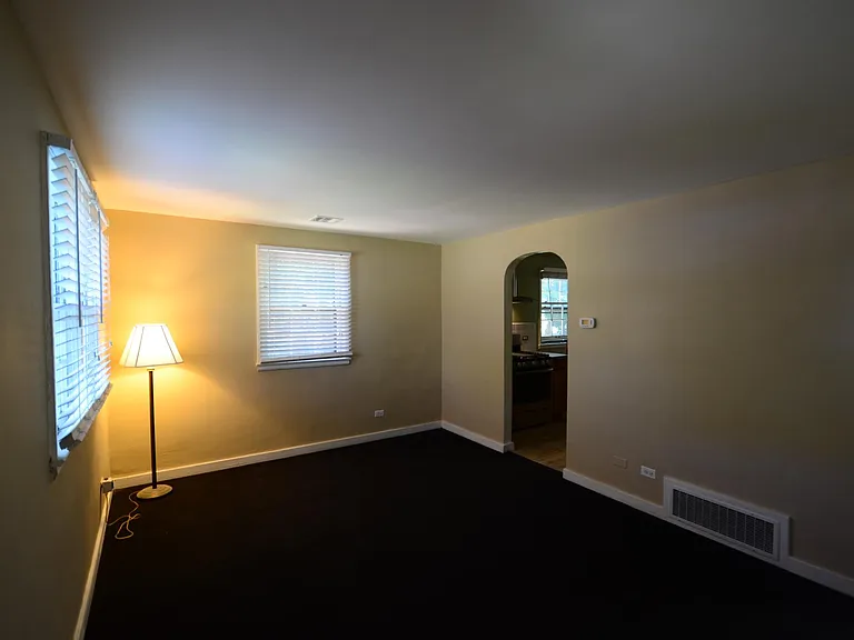 2354 Hooker St — Photo 5