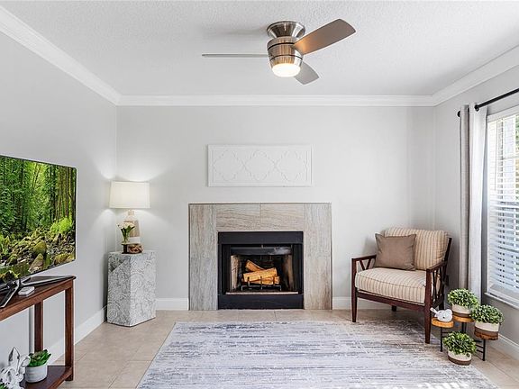 4th image of 304 Northlake Dr