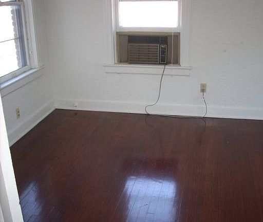 3rd image of 703 W French Pl APT 3