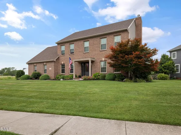 26807 Riverford Dr, Perrysburg, OH 43551
