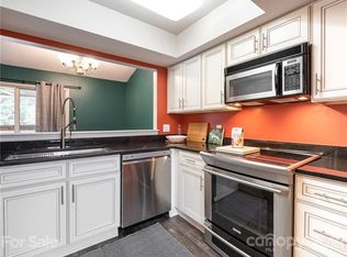 9317 S Vicksburg Park Ct, Charlotte, NC