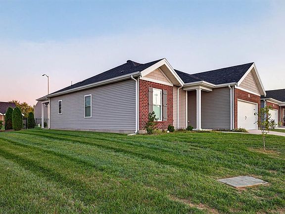 3rd image of 2591 Watson Cir