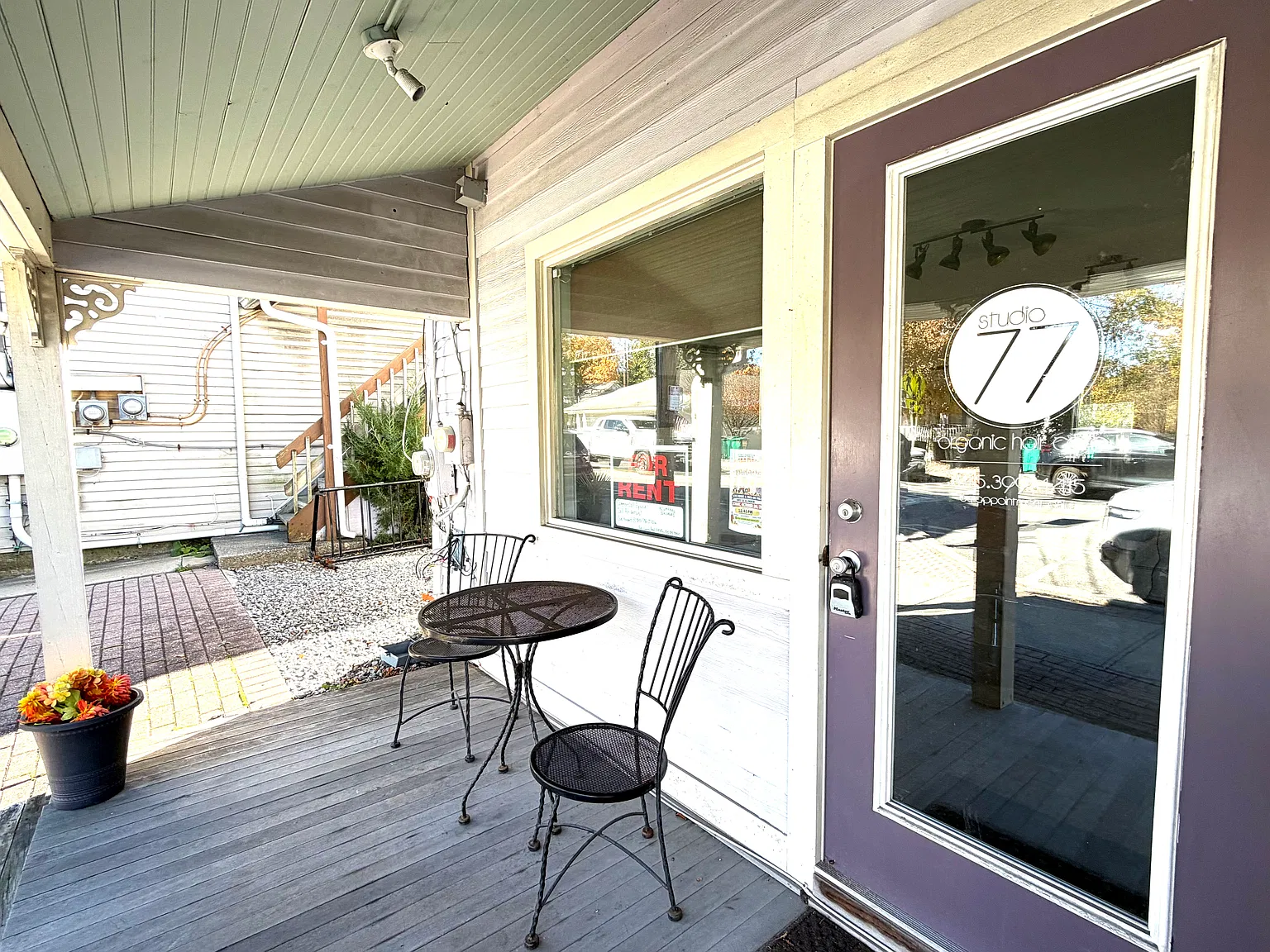 Studio, 650 sqft, $1,400 — Photo 3