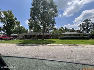 105 New Haven Ct #8, Gulfport, MS 39503