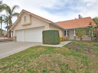 15327 Lakebreeze Ln, Lake Elsinore, CA 92530