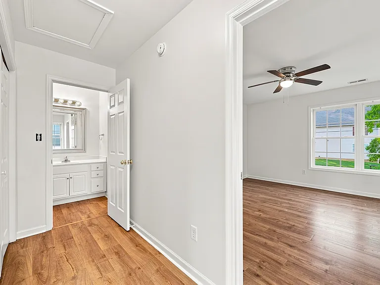 409 S Magnolia Ave — Photo 15