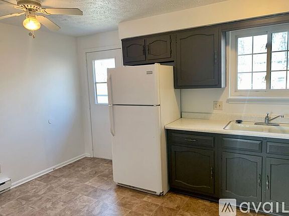 5th image of 287 Frana Clara St W #287