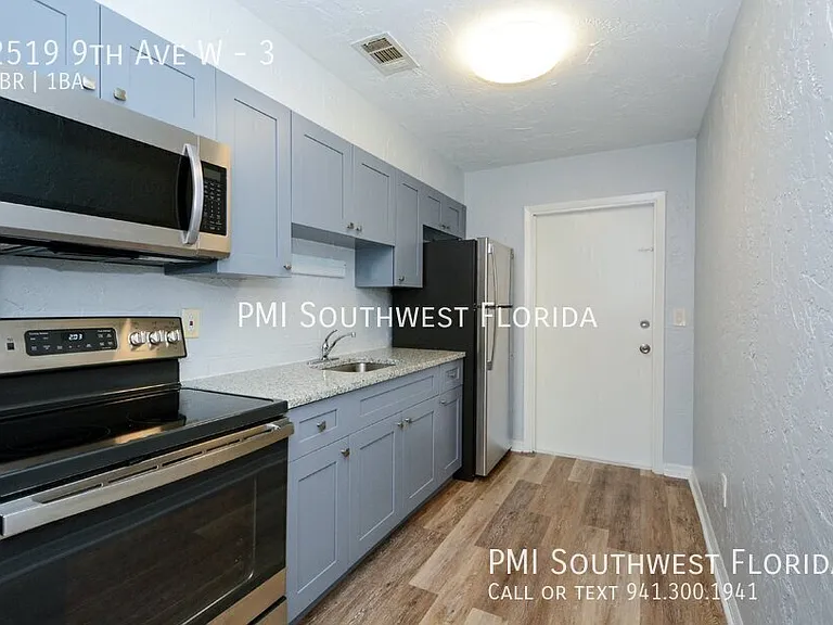 2519 9th Ave W #3 — Photo 3