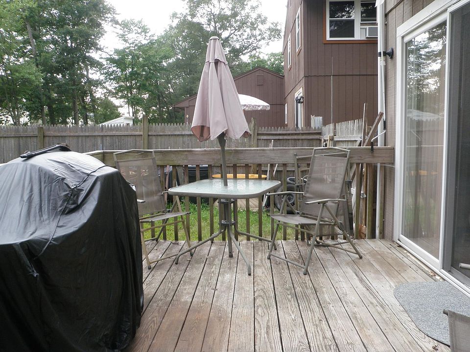 19 Gem Dr, Willimantic, CT 06226 Zillow