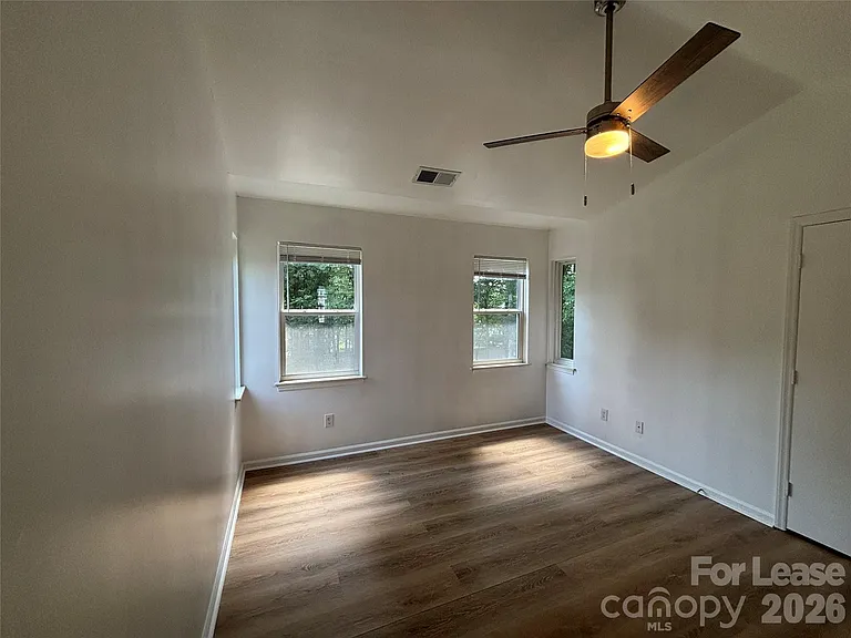 9419 Oren Thompson Rd — Photo 20