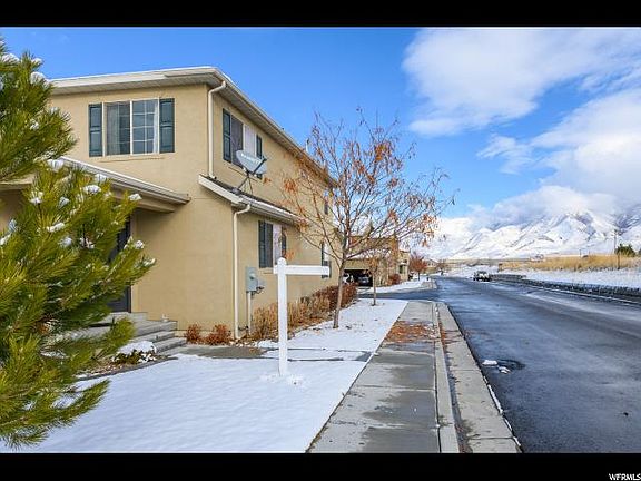 3rd image of 6799 N Bowker Dr
