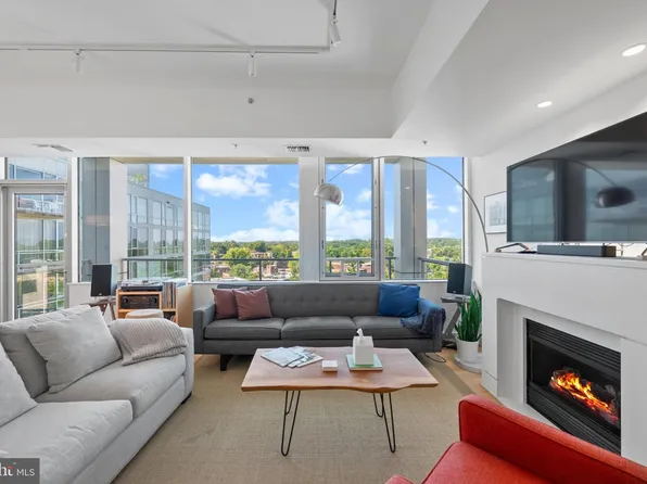 6820 Wisconsin Ave #7006, Bethesda, MD 20816