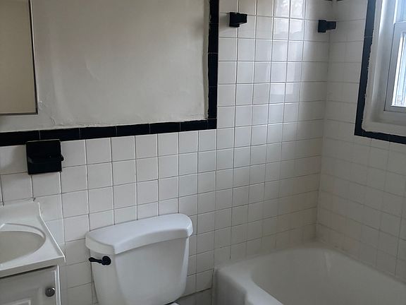 2nd image of 8310 Roanoke Ave #6