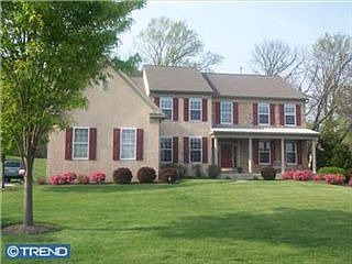 1st image of 521 Woodberry Way