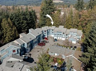 822 Gibsons Way #5, Gibsons, BC V0N 1V7