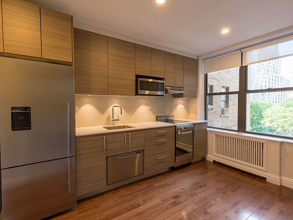 1st image of 210 W 70th St APT 515