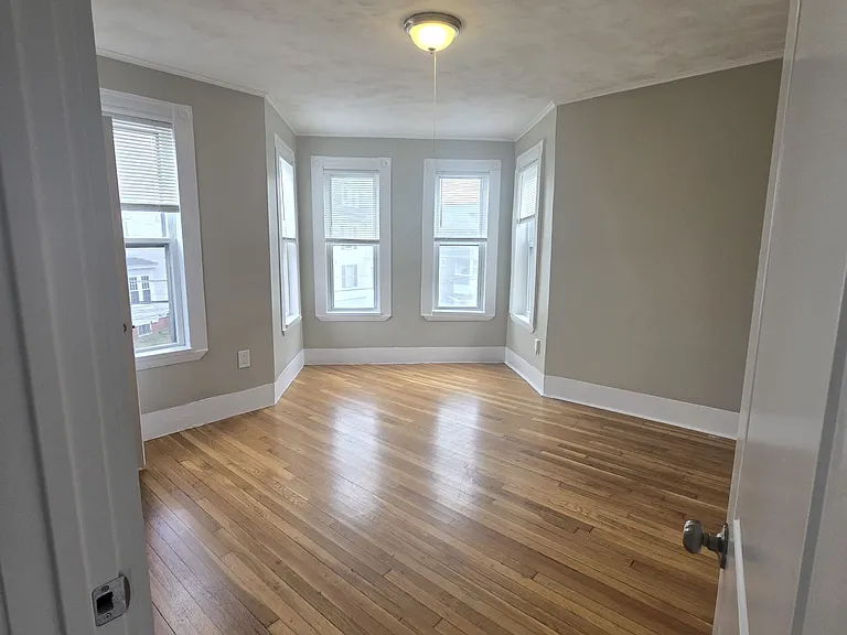 40 Hurd St #2 — Photo 4