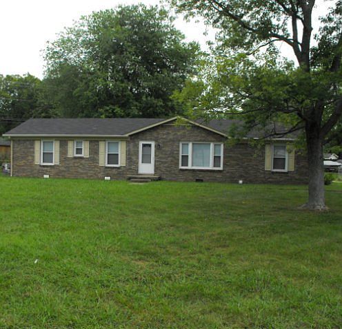 1st image of 2221 Green Acres Dr