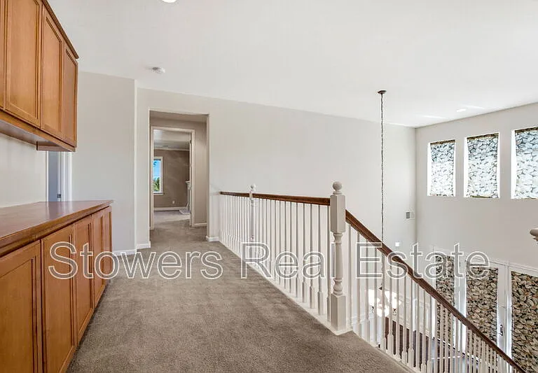 145 Bryant Ct — Photo 47
