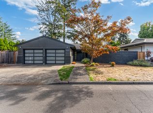 9620 SW Regal Dr, Portland, OR 97225