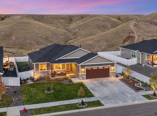 4934 Carla Dr, Cheyenne, WY 82009
