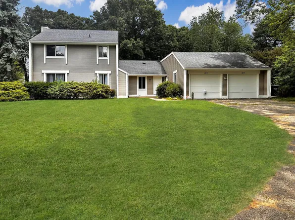 4830 Norfolk Cir, Portage, MI 49024