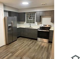 10645 S Cottage Grove Ave, Chicago, IL 60628