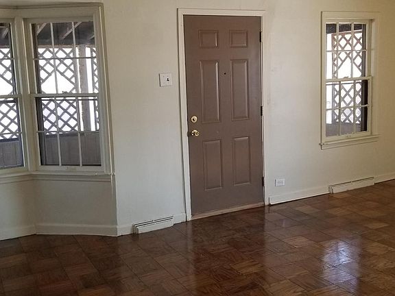 3rd image of 8770 Wicker Ave