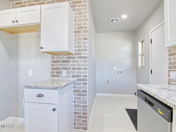 5th image of 741 S Janet Ave