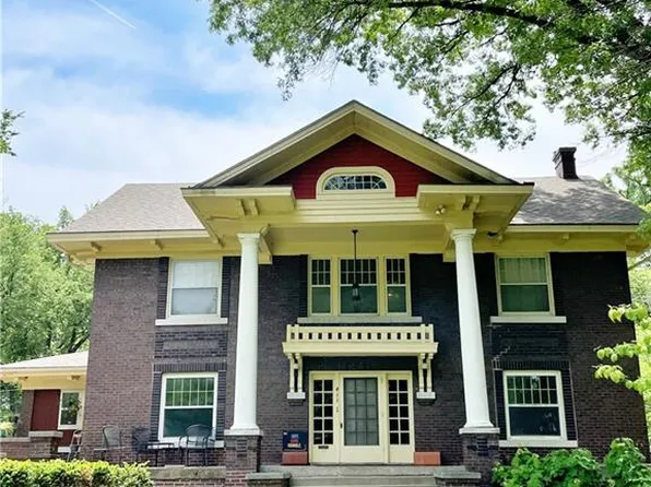 411 W Jefferson St, Pittsburg, KS 66762