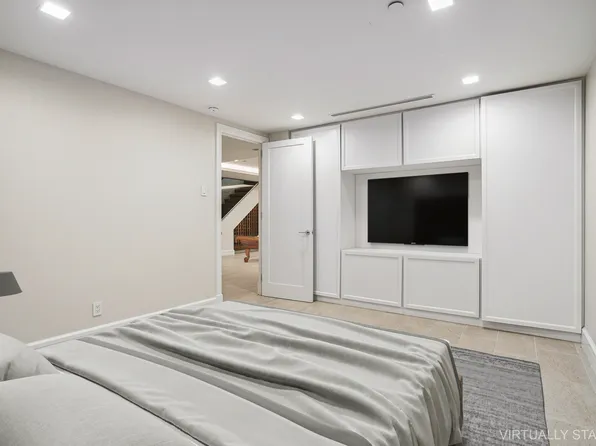 433 East 74th Street image 24 of 26