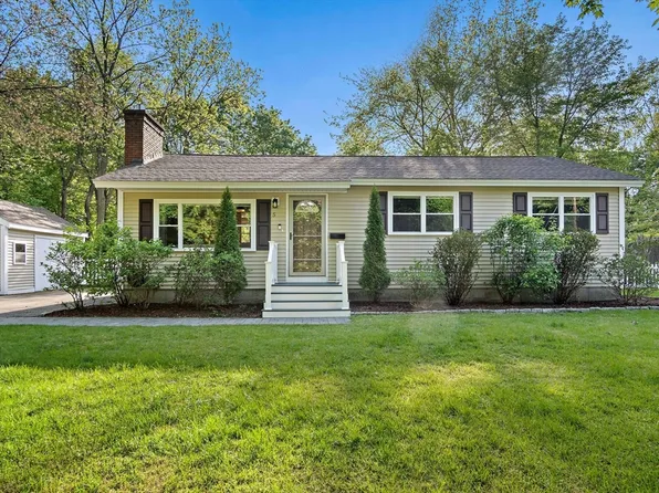 5 Diane Ln, Chelmsford, MA 01824