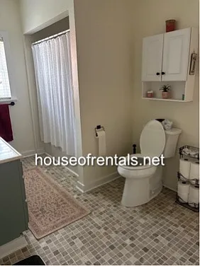 502 Onley St — Photo 11