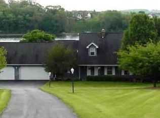 27-46 Ridgeview Dr, Lanark, IL 61046