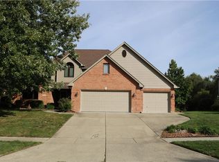 2511 Willow Lakes East Blvd, Greenwood, IN 46143