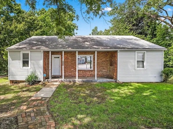 2727 E Locust Street, Springfield, MO 65803