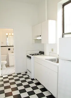 Rented by Keller Williams NYC | media 16