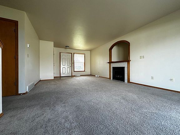 3rd image of 1525-1527 O'Keefe Rd