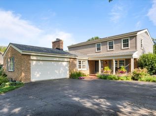 2111 Old Briar Rd, Highland Park, IL 60035