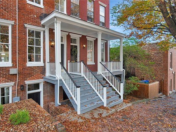 3rd image of 2511 E Franklin St
