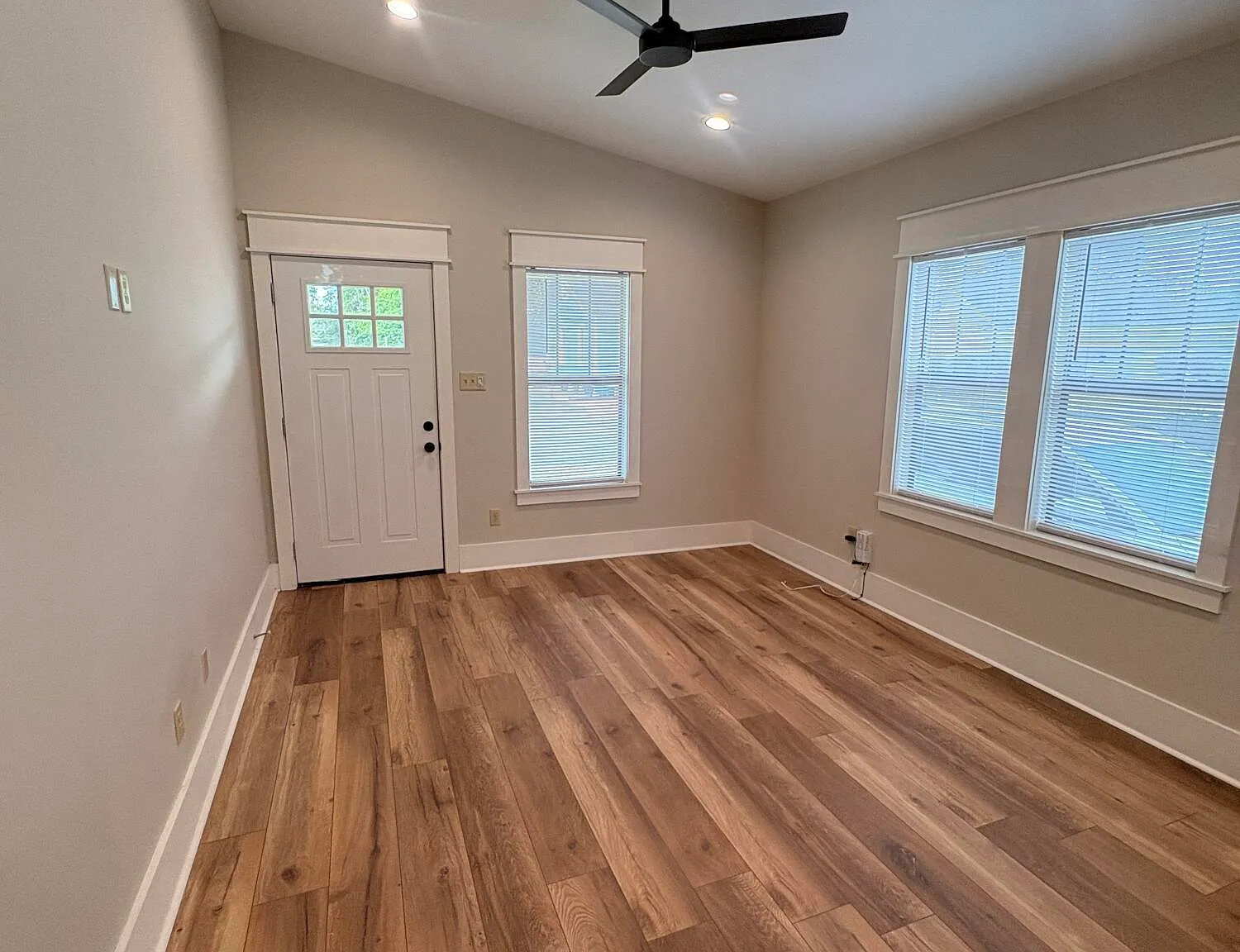 1 bed, 1.0 bath, 720 sqft, $920 — Photo 4