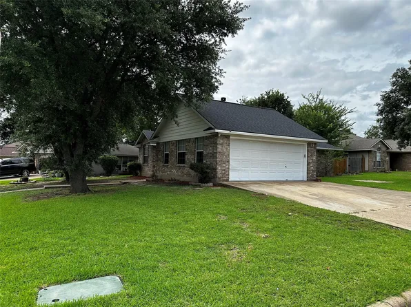 1400 Prairie Dr, Bryan, TX 77802