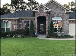 18 Congressional Dr, Little Rock, AR 72210
