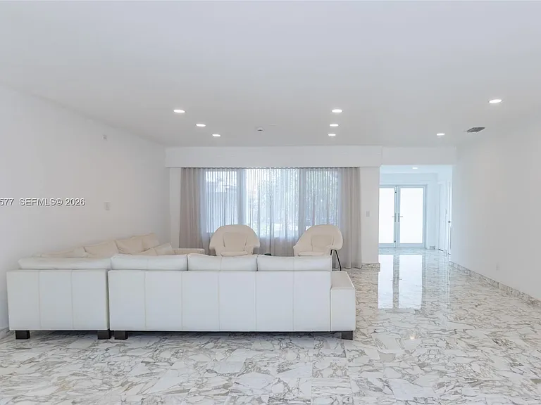 1690 Daytonia Rd — Photo 49