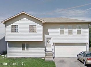 2723 NW 9th St, Lincoln, NE 68521