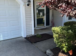 326 Breckenridge Oval, Elyria, OH 44035