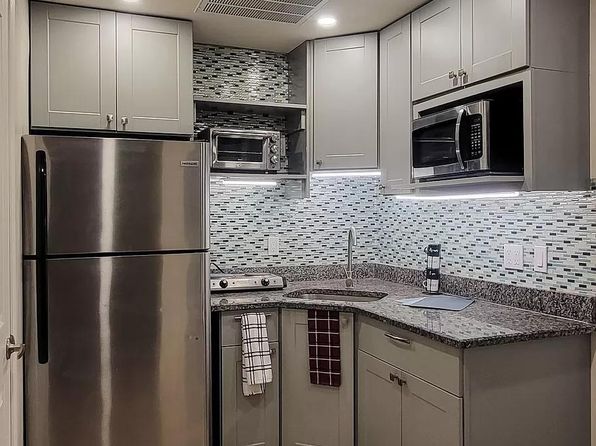 30 W Martin St #1101A