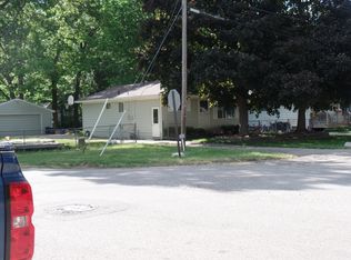 4021 La Forest Dr, Waterford, MI